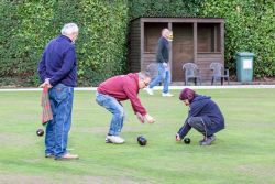 Measuring up the bowls To close for comfort